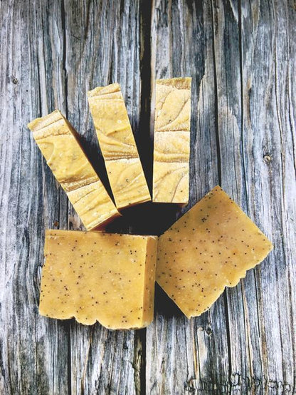 Lemongrass Scrub - Lemongrass & Poppy Seed Soap Bar