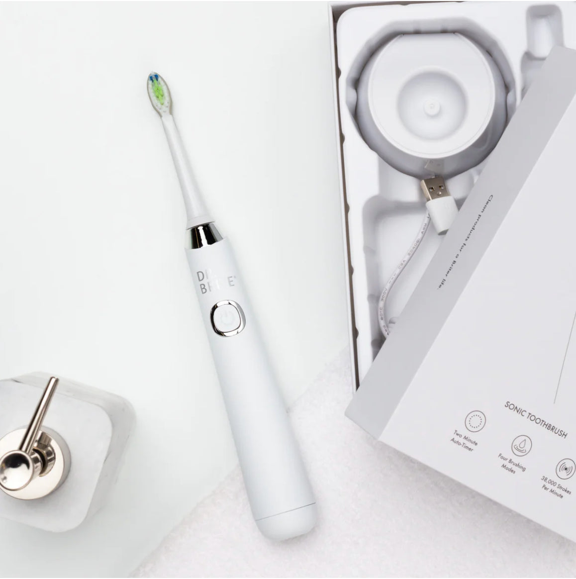 Dr Brite Sonic Electric Toothbrush 38K Strokes Permin 4 Mode 3 Replacement Heads